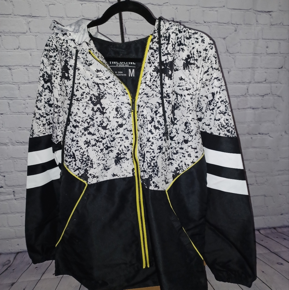 FIVE.BY.FIVE By Masterpiece Black and White Jacket with Yellow Accents